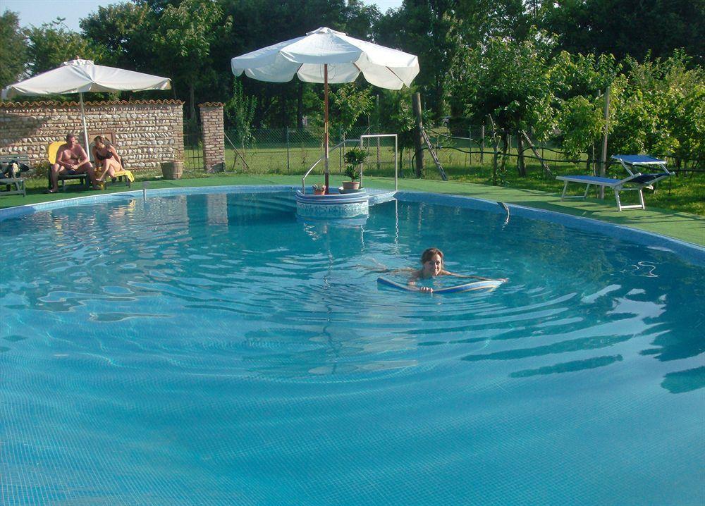 Resort Villa Manin Passariano Bagian luar foto