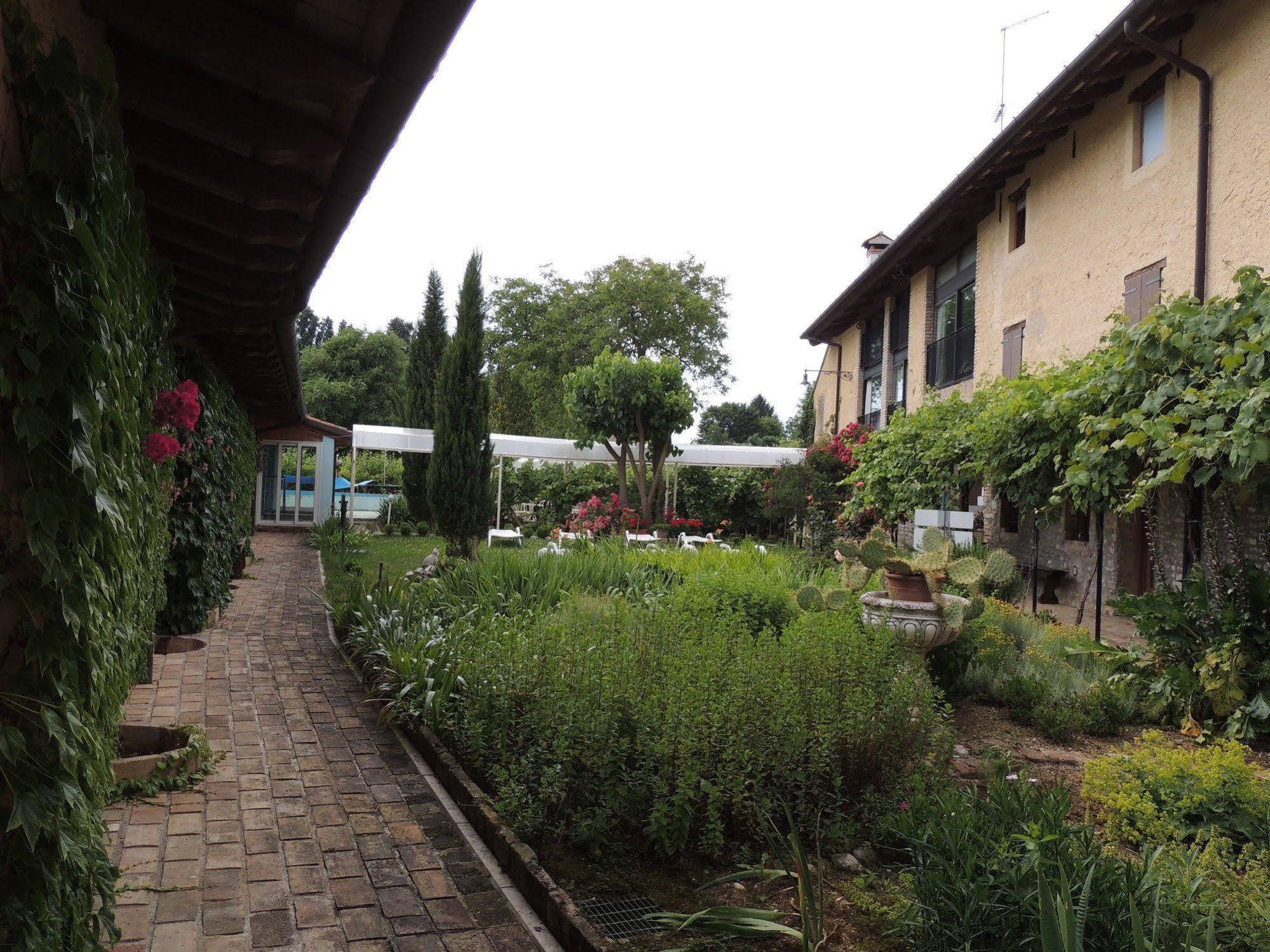 Resort Villa Manin Passariano Bagian luar foto